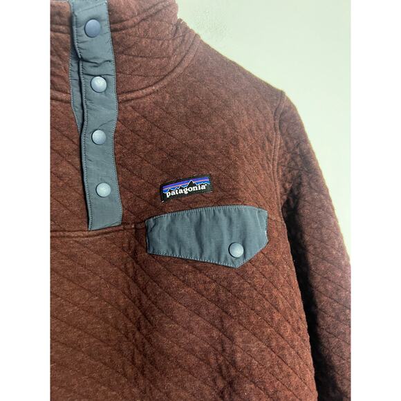 Women's Organic Cotton Quilt Snap-T® Pullover Red and Navy Size Small - Picture 3 of 6